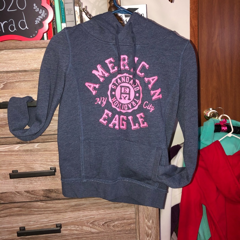 American eagle sweater